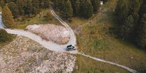 Luftaufnahme vom CROSSCAMP in den Alpen beim Transalpin Run