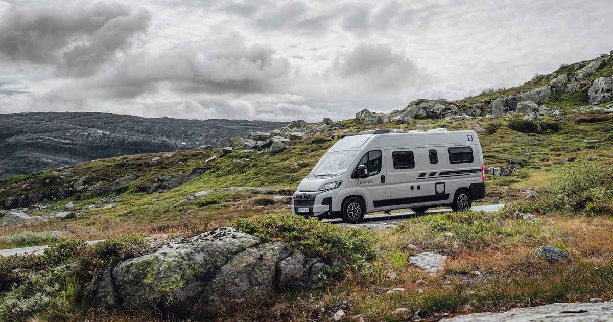 Peugeot Boxer Wohmobil Ganzlackierung - Lackierfachbetrieb