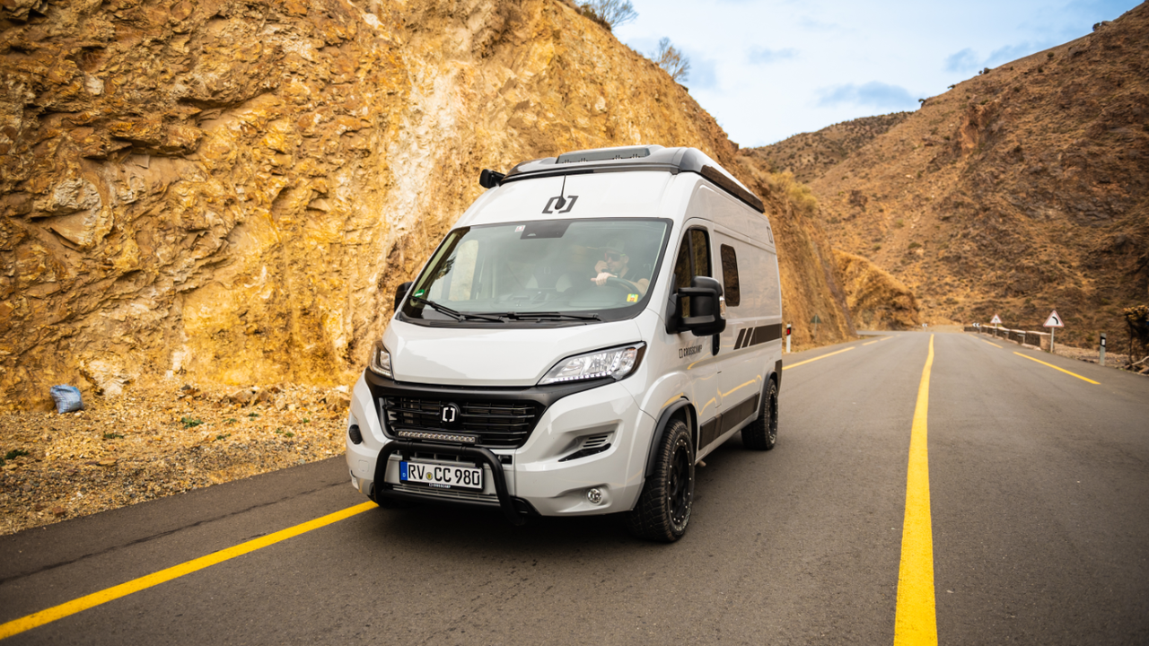 Neues CROSSCAMP Camper Van Modell FLEX 541 mit Camping-Ausstattung in Marokko