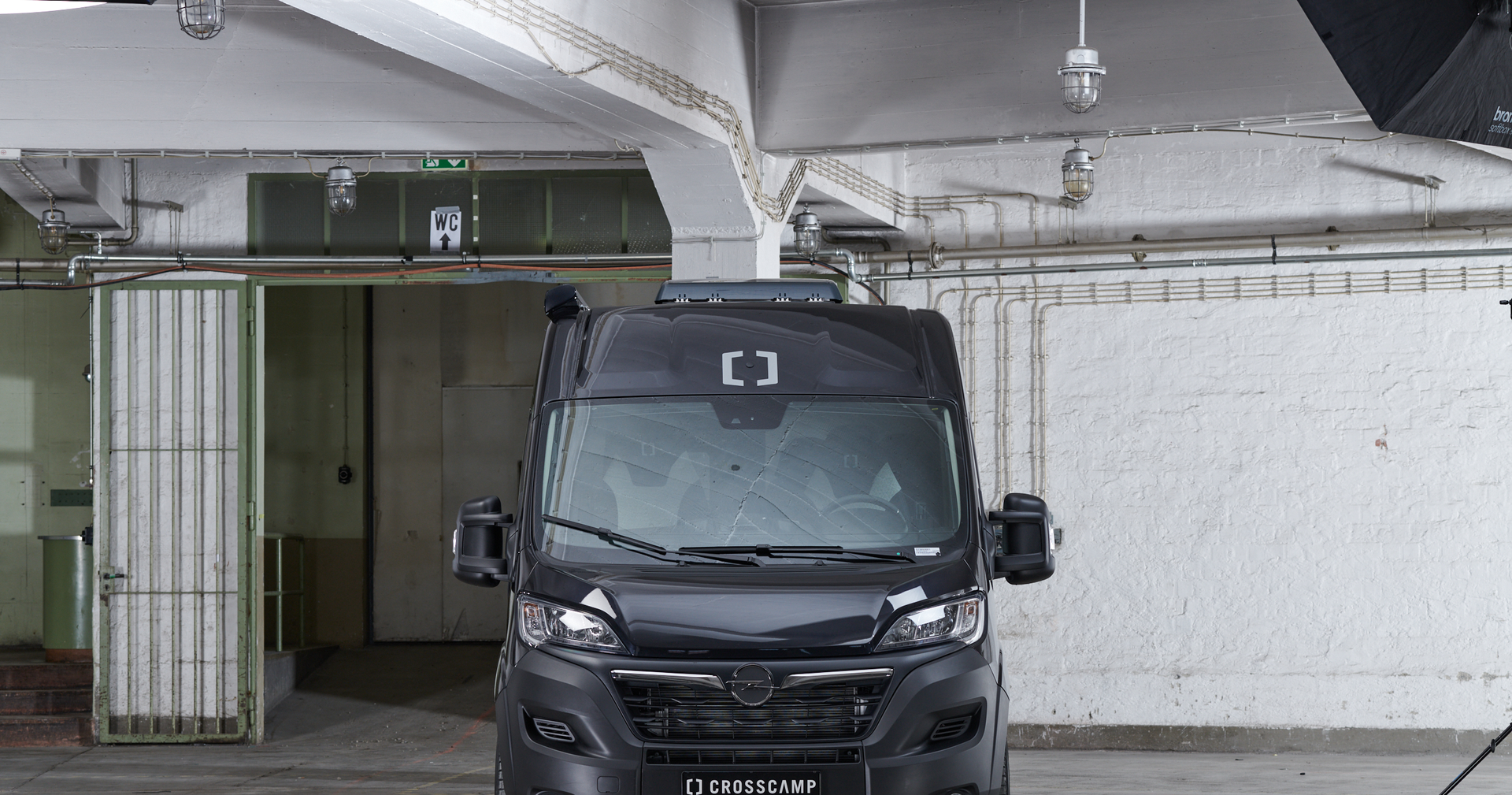 CROSSCAMP Camper Van FULL 600 | 640 in Garage