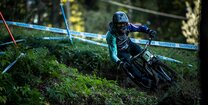 MTB-Profi George Brannigan bei Downhill-Rennen