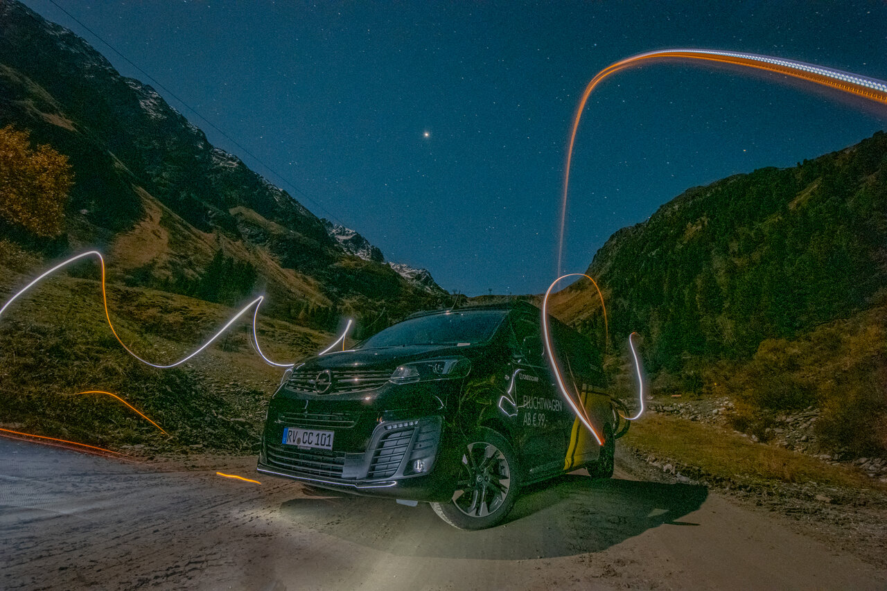 CROSSCAMP in Südtirol bei Nacht