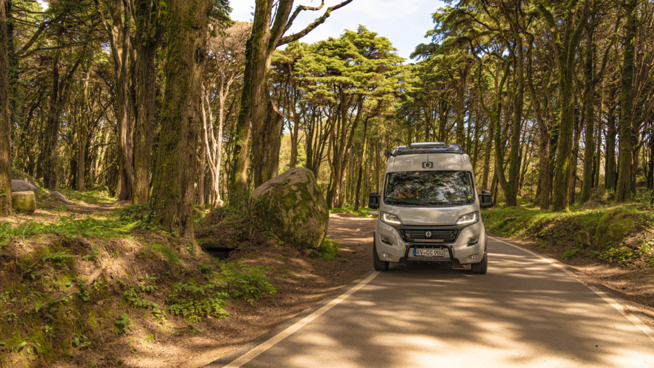 CROSSCAMP FLEX541 Camper Van unterwegs auf Portugal-Rundreise