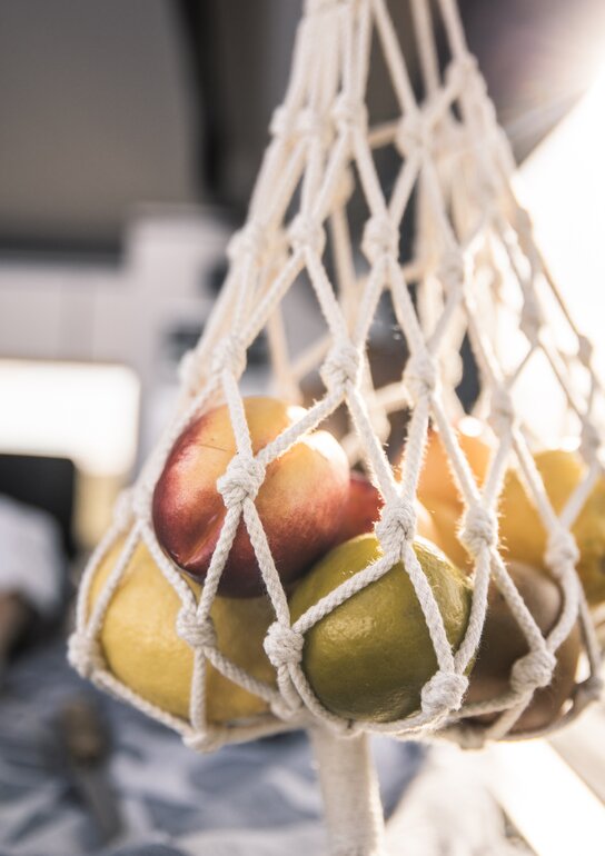 Obstnetz in der CROSSCAMP Küche