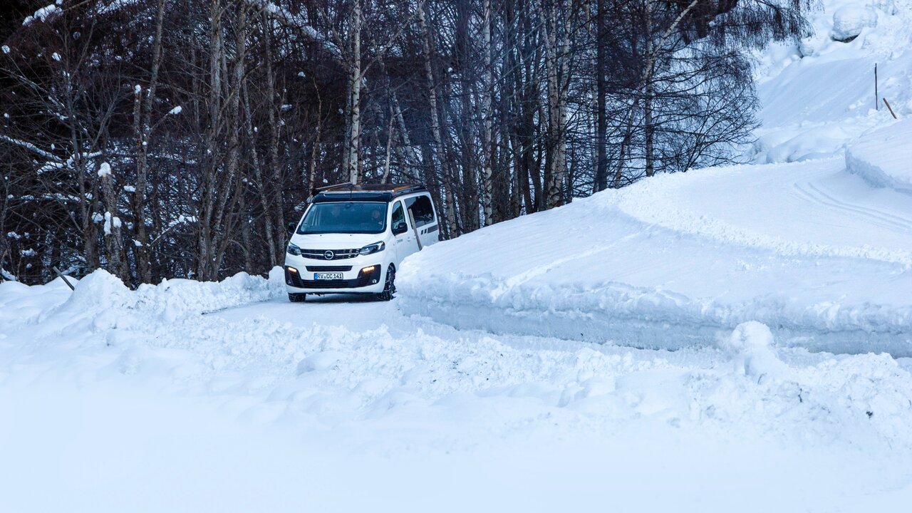 CROSSCAMP LITE unterwegs beim Wintercamping in Österreich